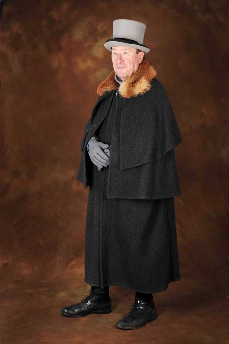 Costume et livrée d'époque pour cocher — Les Écuries du Vieux Château